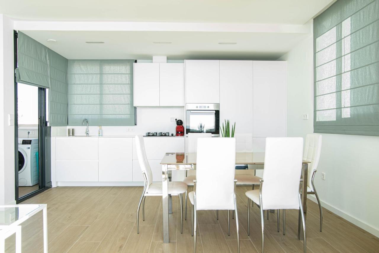 Modern sea front REEF APARTMENT Alicante Eksteriør billede