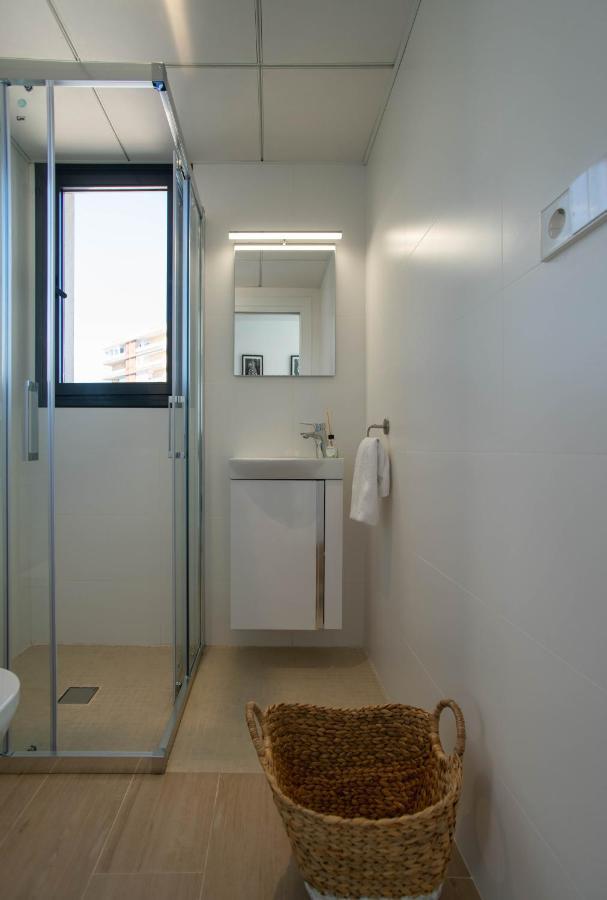 Modern sea front REEF APARTMENT Alicante Eksteriør billede